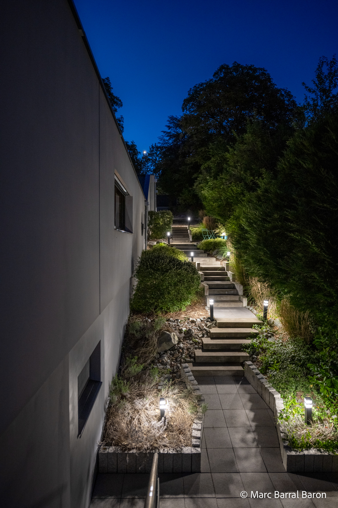 Façade est · Éclairage nocturne